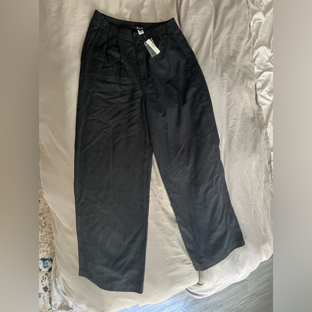 Brand new with tags on high-rise madewell black trousers